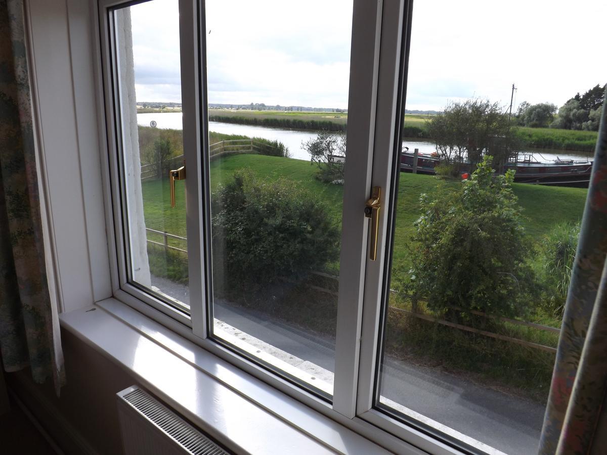 The Cockatrice B&B Reedham Bagian luar foto